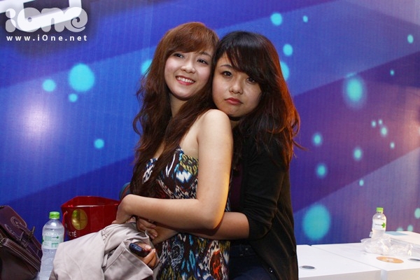 Thai Trinh, Bui Anh Tuan khong ngung pose anh \'tu suong\'