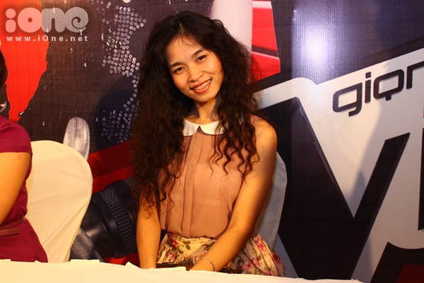 Thai Trinh, Bui Anh Tuan khong ngung pose anh \'tu suong\'