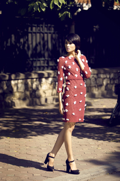 Thuy Trang Viet nam next top model huong dan chon vay, ao dao pho