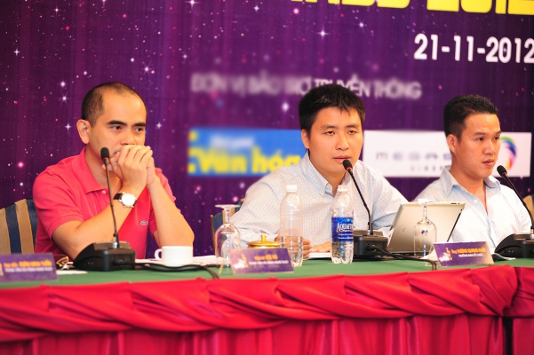 B.Anh Tuan \'qua mat\' Mr Dam tam dan dau top Nam ca si duoc yeu thich nhat