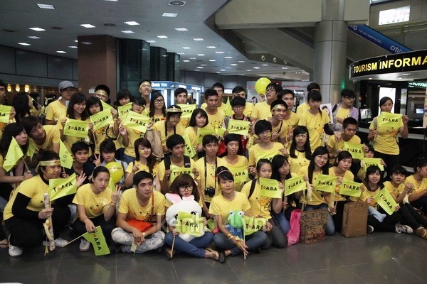 Fan nam T-Ara khóc trong bức ảnh bị "ném đá" lên tiếng 3 Fan nam T-Ara khóc trong bức ảnh bị "ném đá" lên tiếng 3