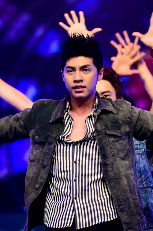 Bao Anh dang yeu tai show dien am nhac lon