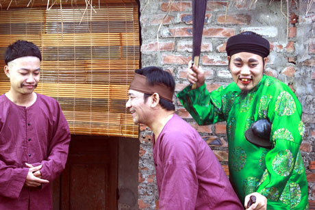Vượng râu tung hứng cùng Minh Hằng, Quang Tèo