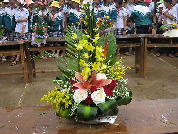 Hướng dẫn cắm hoa và thuyết trình cắm hoa 2011
