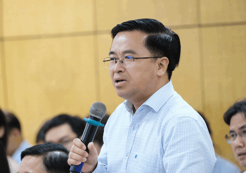 De xuat bo mo hinh Dai hoc quoc gia