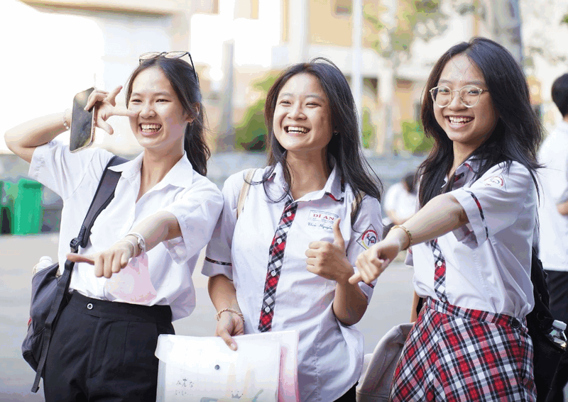 Thoi gian cong bo diem chuan vao lop 10 TPHCM 2025