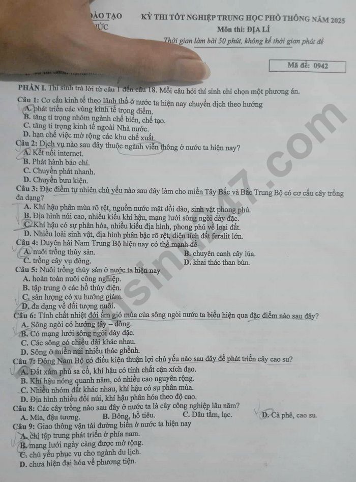Dap an de thi tot nghiep THPT mon Dia 2025 - ma de 0942
