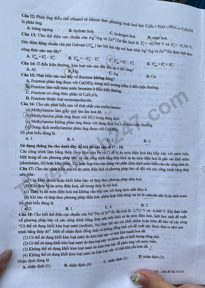 Dap an de thi mon Hoa ma de 0330- tot nghiep THPT 2025