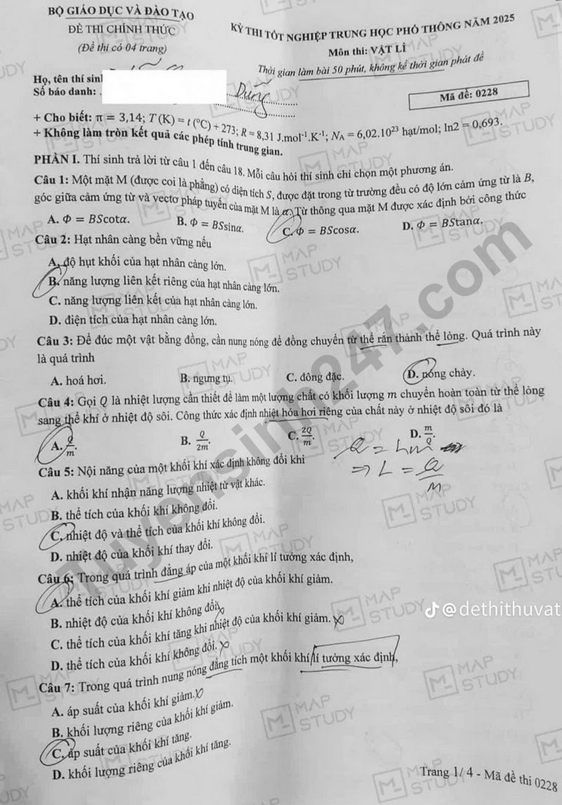 Dap an de thi tot nghiep THPT mon Ly 2025 - Ma de 0228