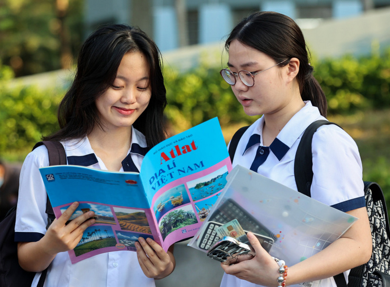 Tra cuu diem thi tot nghiep THPT 2025 tai TP Hue