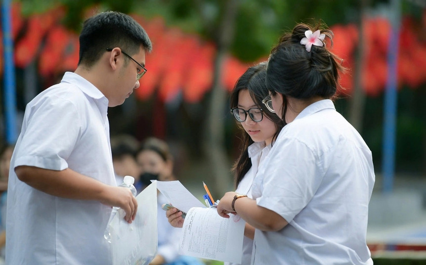 Ti le thi sinh ao tang manh, cac truong DH chua xac dinh duoc diem chuan 2025