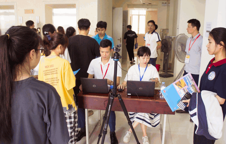 Truong Dai hoc khong dat chuan se bi phat tien hoac dinh chi tuyen sinh