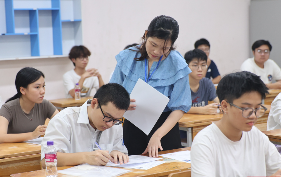 Thang 11 se co phuong an sap nhap cac truong cao dang, truong nghe
