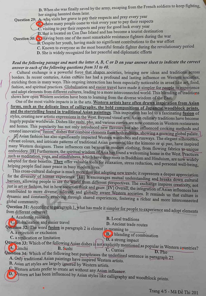 De thi giua hoc ki 1 nam 2025 THPT Lien Ha - mon Anh lop 12