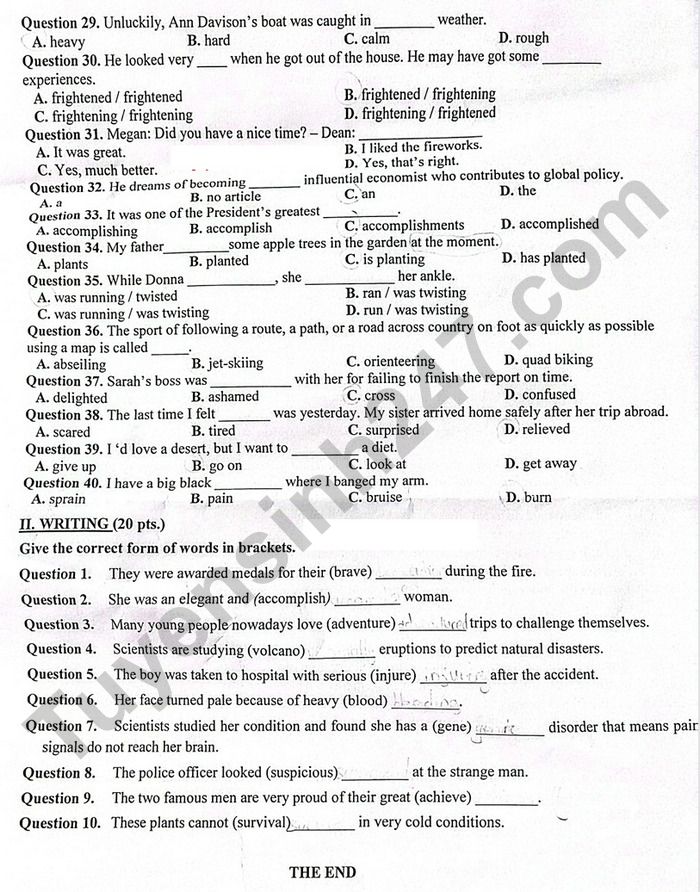 De thi giua ki 1 mon Anh lop 10 THPT Hung Vuong 2025