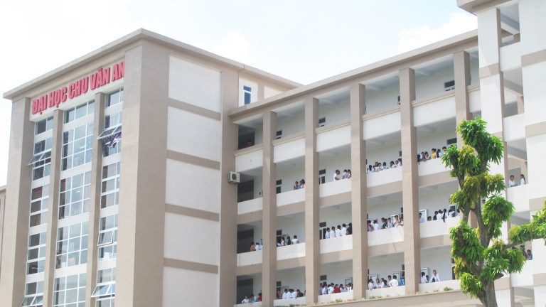 Truong Dai hoc Chu Van An doi ten thanh truong Dai hoc Intracom