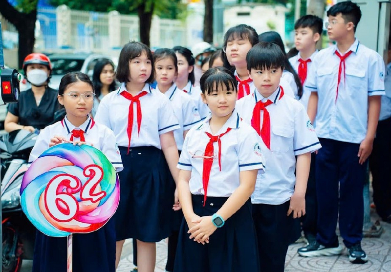 Bo GD ra van ban khan ve sap xep truong hoc o cac tinh, thanh