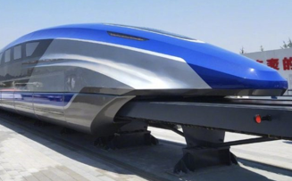 A blue and silver train

AI-generated content may be incorrect.