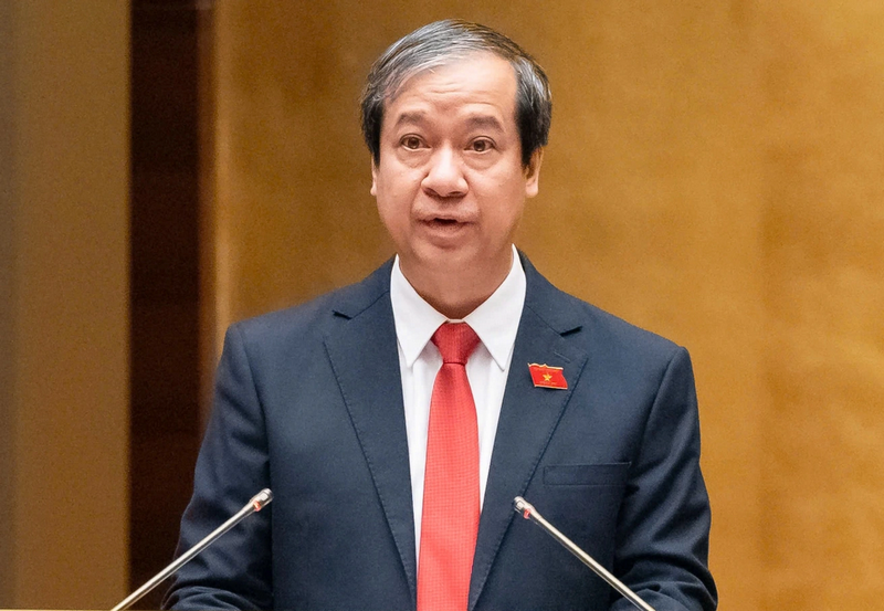 Dung bo SGK chung toan quoc tu 2026, den 2030 hoan thanh mien phi SGK