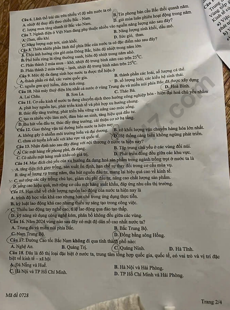 De thi thu tot nghiep THPT mon Dia 2026 - Chuyen DH Vinh lan 1