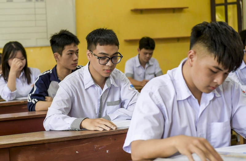 Mon thi thu 3 vao lop 10 Lao Cai nam 2026