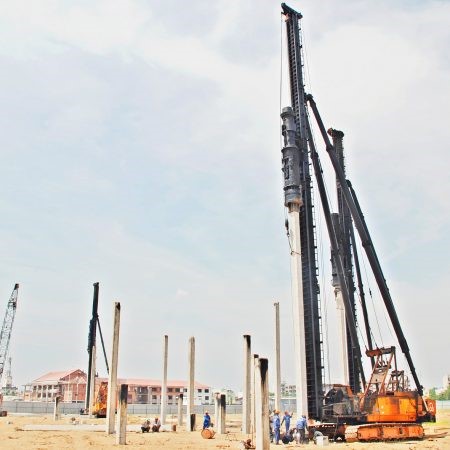 Giải thích được hoạt động của máy đóng cọc dựa trên sự chuyển hóa động năng  và thế năng của vật.