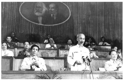 D:\NHUT\NHỨT 2024-2025\ĐỀ KIỂM TRA\ĐỀ KIỂM TRA HỌC KÌ II\ĐỀ KIỂM TRA CUỐI KÌ 2\hình ảnh bác hồ.png