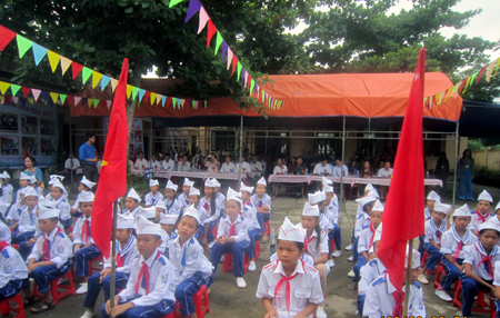 Tưng bừng khai giảng năm học mới 2012 - 2013