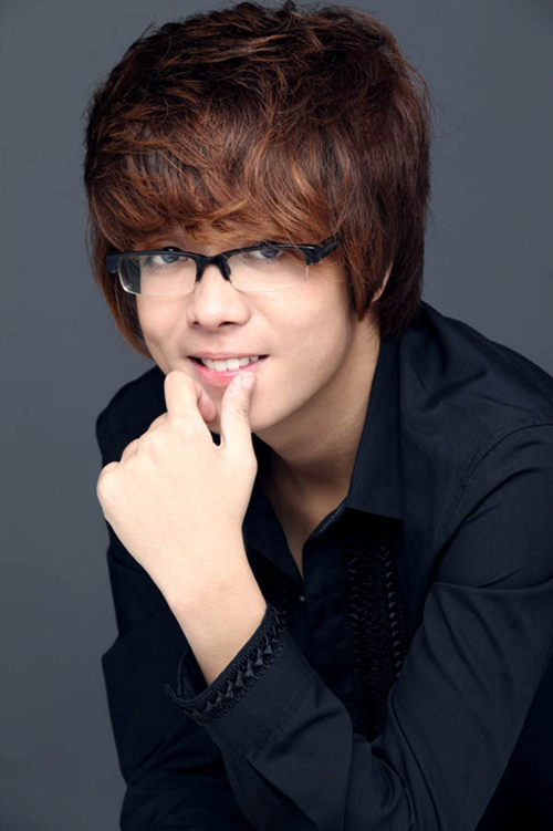 Ho Ngoc Ha len tieng “benh” Bui Anh Tuan truoc “bao” scandal