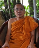 \'Sẽ xử lý nghiêm nhà sư khóa môi\'