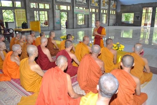 \'Nha su khoa moi\' Mr Dam da hoan tuc xin ra khoi chua