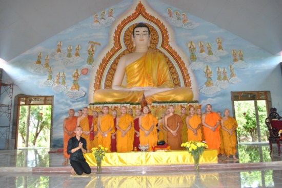 \'Nha su khoa moi\' Mr Dam da hoan tuc xin ra khoi chua