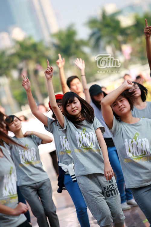 FC Kpop Việt đón thần tượng thế nào