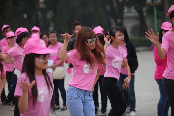 Không hạ giá vé, BTC 