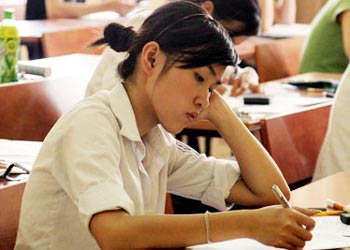 De thi thu tot nghiep THPT mon dia ly nam 2013 de so 24