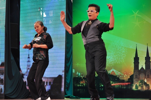 Vietnam’s Got Talent 2013 hap dan boi  Gangnam Style cua cu 62 tuoi