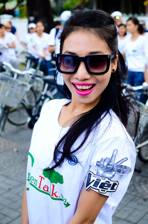 Huong Tram mat moc van xinh tuoi