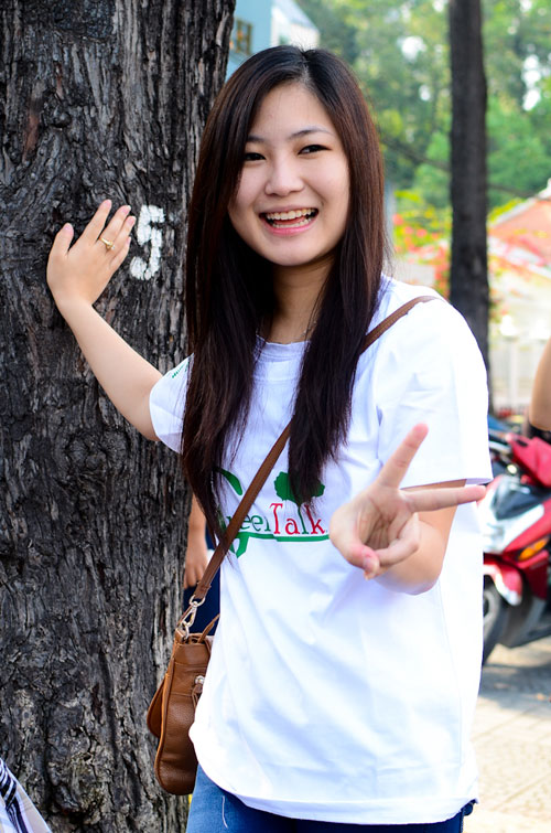 Huong Tram mat moc van xinh tuoi