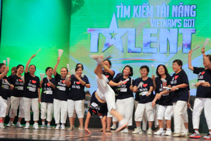 Got Talent 2013: Thi sinh gia gai, Thanh Loc bi xuc pham