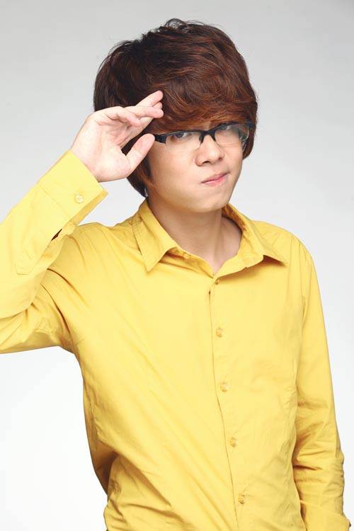 Bui Anh Tuan \'khoc\' vi phai xa bo me