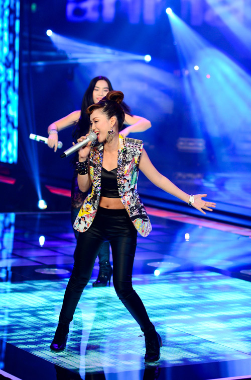 The Voice Liveshow 10: Dinh Huong \
