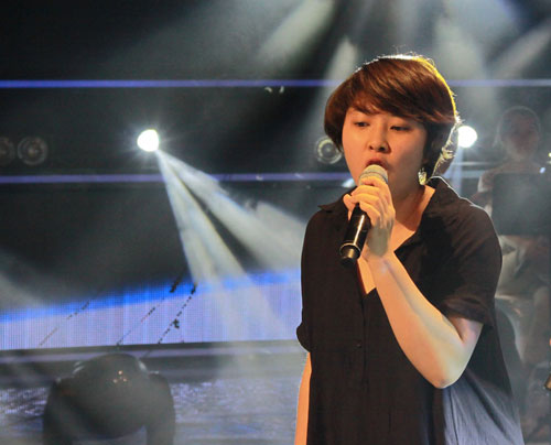 Vietnam Idol 2012: Bao Tram len san Gala 7 voi suc khoe giam sut
