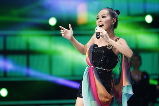 Vietnam Idol 2012: Huong Giang lieu co di tiep?