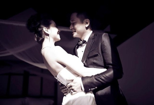 Anh cuoi ngo nghinh cua Jennifer Pham va chu re Duc Hai