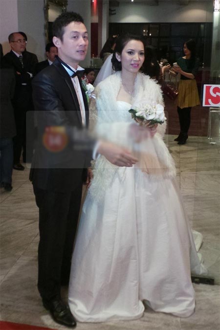 Anh le thanh hon cua MC Anh Tuan gay bat ngo