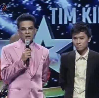 Photo: Bình chọn cao nhất của khán giả dành cho thí sinh là Trần Trọng Tân. Xin chúc mừng!