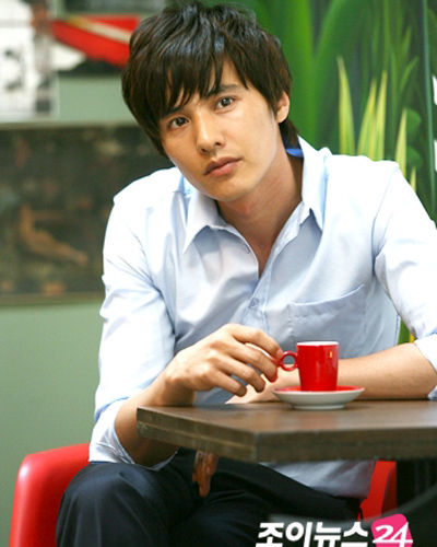 Fan Viet \'xon xao\' vi Won Bin bat ngo xuat hien tai Viet Nam