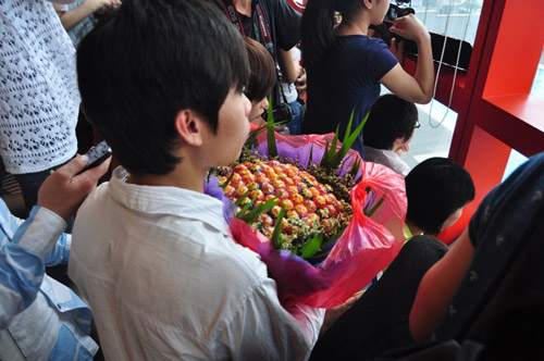 Ho boi Ha Noi nao loan vi T-ara