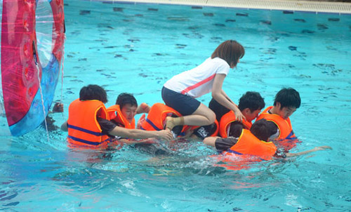Ho boi Ha Noi nao loan vi T-ara