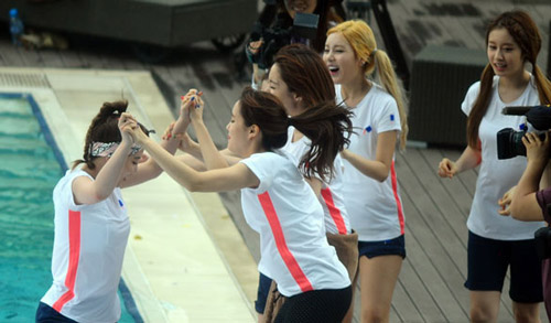 Ho boi Ha Noi nao loan vi T-ara